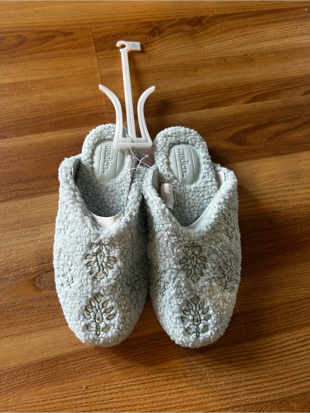 Cozy Embroidered Shearling Slip-On Slippers in Pale Blue